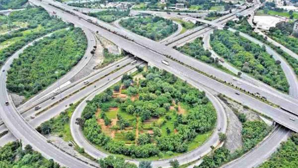 BRS ने ORR लीज को लेकर आरोपों को बताया बेबुनियाद, कहा- अग्रिम भुगतान अनिवार्य नहीं 