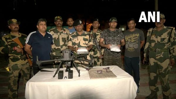 बीएसएफ ने एक और पाक ड्रोन को किया ढेर, संदिग्ध हेरोईन जब्त