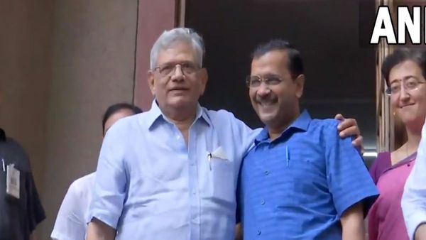 केंद्र के अध्यादेश के खिलाफ AAP ने खोला मोर्चा, कांग्रेस, TMC के बाद CPIM नेता येचुरी से मिले CM केजरीवाल