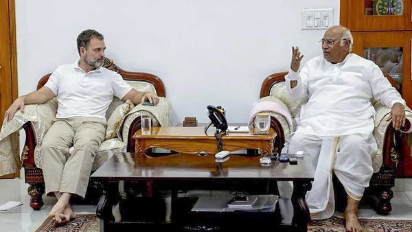 Congress Strategy: कांग्रेस बनाने लगी चुनावी रणनीति