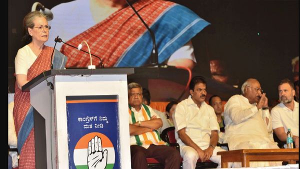 Karnataka Result: वोट शेयर और सीट के मामले में कांग्रेस ने कर्नाटक में रचा इतिहास, 34 साल का रिकॉर्ड तोड़ा