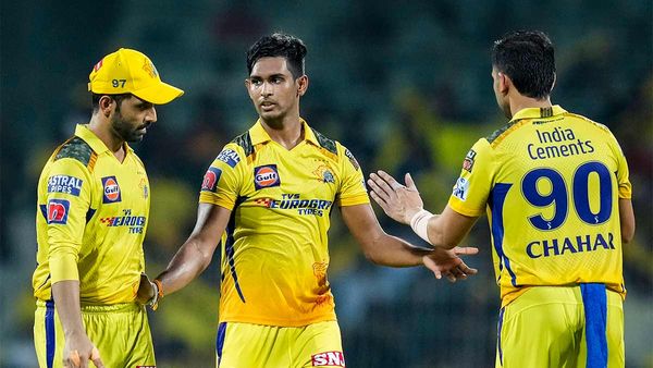 CSK vs KKR Bowler Prediction: चेपॉक की पिच पर कौन लेगा आज सबसे ज्यादा विकेट