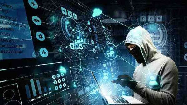 Cyber Thugi: दिल्ली की लेडी डॉक्टर से ₹4.47 करोड़ रुपये, खोले गए 23 बैंक खाते, जानिए कैसे