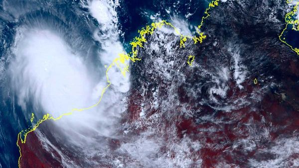 Cyclone Mocha: ओडिशा-बंगाल पर मंडराया 'साइक्लोन मोचा' का खतरा, जानिए सेफ्टी रूल्स और इससे जुड़ा हर अपडेट