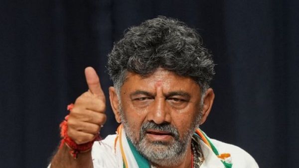 आखिर कैसे CM की कुर्सी की छोड़ डिप्टी CM पद के लिए राजी हुए डीके शिवकुमार?