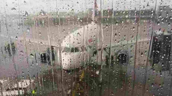Delhi Weather: बारिश और खराब मौसम के चलते कई उड़ानें हुई प्रभावित, छह उड़ानों को जयपुर किया गया डायवर्ट