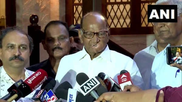Sharad Pawar Karnataka के चुनावी नतीजों उत्साहित! एकजुट होकर भाजपा को पटखनी देने का आह्वान