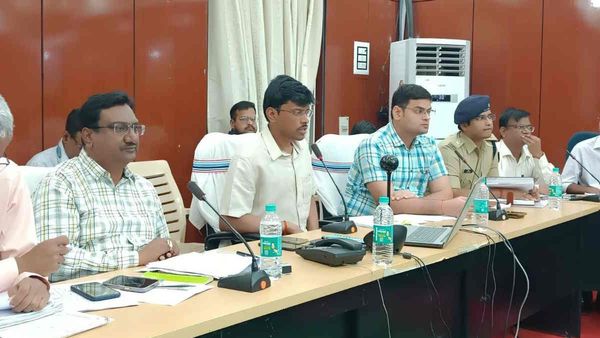 UPSC प्रारंभिक परीक्षा आयोजन एवं संचालन के लिए बैठक, 15 केंद्रों पर आयोजित होने वाली परीक्षा के लिए निर्देश