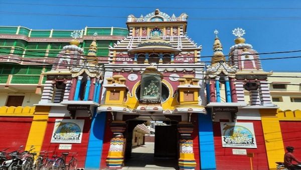 Gita Press: हिंदू धर्म और मानवता की सेवा के 100 वर्ष, गीता प्रेस ने अब तक 92 करोड़ किताबें छापी