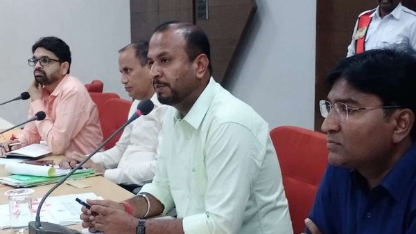 Jagadalpur News: किसानों को मिलेट मिशन से जोड़ने की मुहीम, कलेक्टर  विजय दयाराम जारी किये निर्देश 