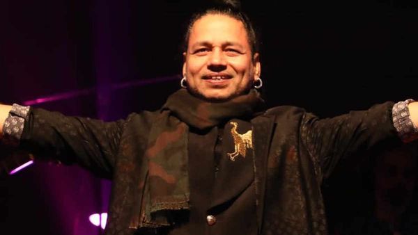 खेलो इंडिया इवेंट में भड़के सिंगर कैलाश खेर, आयोजकों की लगाई क्लास, बोले- 'होशियारी दिखा रहे हो, तमीज सीखो'