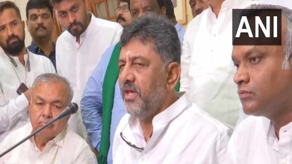 'कांग्रेस ने CM को ये अधिकार दिया, कृपया...', कैबिनेट विस्‍तार और विभागों के बंटवारे पर बोले डीके शिवकुमार