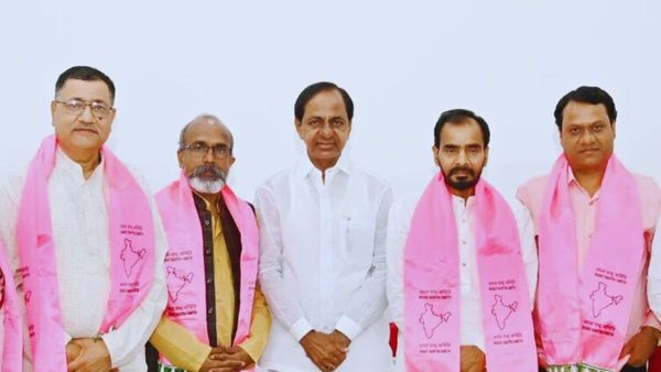 रीवा से BJP के पूर्व सांसद बुद्धसेन पटेल बीआरएस में शामिल, सीएम केसीआर ने दिलाई सदस्यता