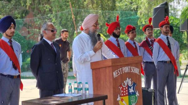फरीदकोट के 8वीं में मेरिट आए 6 स्टूडेंट्स को सम्मान, स्पीकर संधवां ने दिए 31-31 हजार