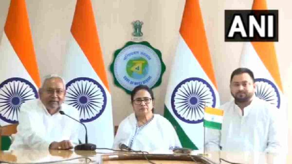 LokSabha Elections 2024: नीतीश कुमार की वन-ऑन-वन स्कीम से प्रभावित ममता, महागठबंधन को तैयार!