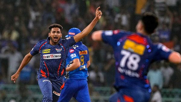 '10 दिन से हॉस्पिटल में थे, कल ही ICU से डिस्चार्ज हुए', मोहसिन खान ने बीमार पिता को समर्पित किया प्रदर्शन