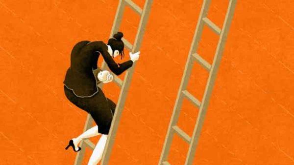 Fertility Rate: मानव जाति के लिए बोझ क्यों बन गये बच्चे?