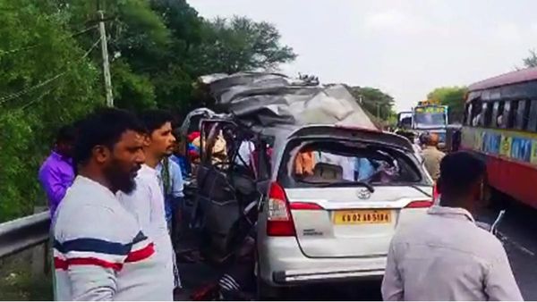 कर्नाटक: मैसूर के पास कार-बस की टक्कर में 10 की मौत, सीएम ने किया दो-दो लाख रुपये मुआवजे का ऐलान