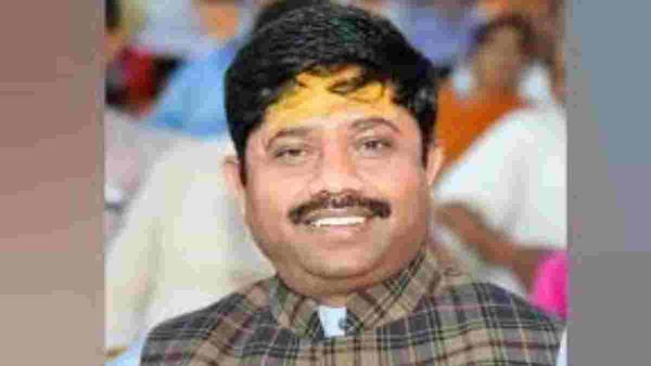 UP News: योगी के मंत्री नंदगोपाल नंदी को मिली जान से मारने की धमकी, FIR दर्ज