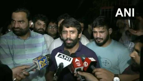 Bajrang Punia Brij Bhushan Singh: पहलवानों की हुंकार, पीछे नहीं हटेंगे, घर जाना कोई ऑप्शन नहीं