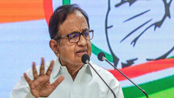 2000 Rupees Note: 'अचरज नहीं 1000 का नोट फिर से आ जाएं...', चिदंबरम का मोदी सरकार पर तंज