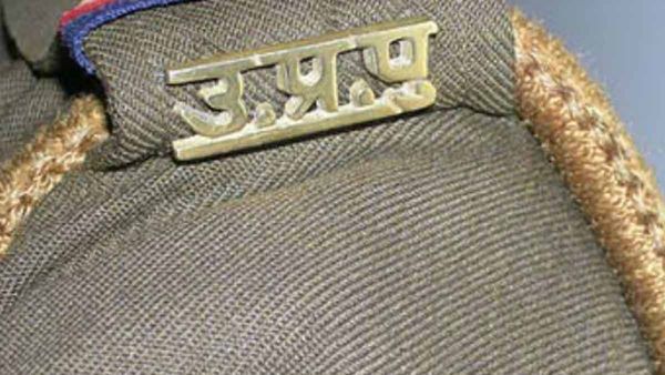 UP: सोनभद्र और मिर्जापुर में गायब लड़कियों को खोजती रही पुलिस, चंदौली में एक मजार से हुईं बरामद