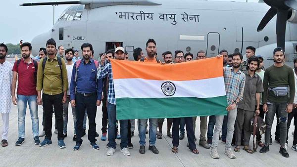 Sudan Operation kaveri: सूडान से निकाले गए 3 हजार लोग, अब तक 2300 भारतीयों की वतन वापसी