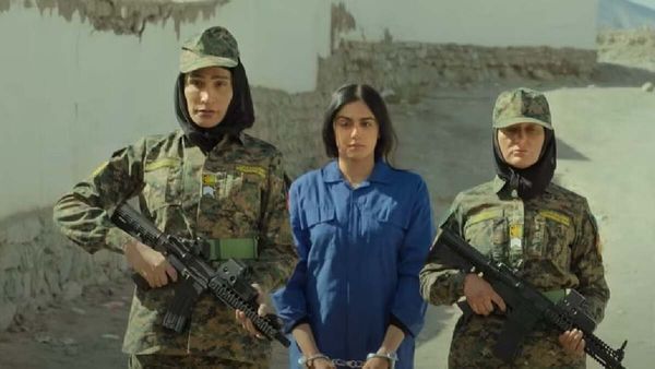 The Kerala Story Box Office: 'द केरल स्टोरी' की ओपनिंग डे की कमाई ने खोल दी सबकी आंखें, जानें कलेक्शन