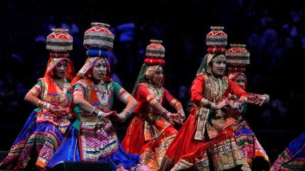 PM Modi Updates: लखनऊ की चाट... जयपुर की जलेबी... सिडनी में पीएम मोदी का मेगा शो खत्म