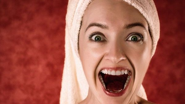 World Laughter Day: मोटापा कम करने से लेकर खूबसूरत दिखने तक... हैरान कर देंगे रोज हंसने के ये फायदे