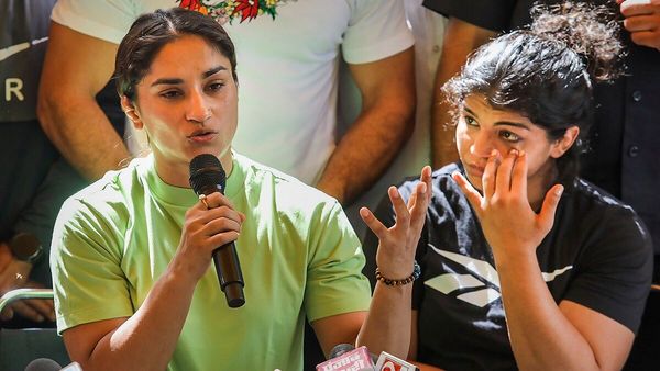 'कई लड़कियों की तरह, मुझे इस आदमी की वजह से...',आखिर क्यों इतने सालों तक चुप रहीं विनेश फोगाट?