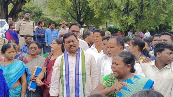 आंध्र प्रदेश के डिप्टी सीएम ने एक बार फिर किया ओडिशा के कोटिया का दौरा