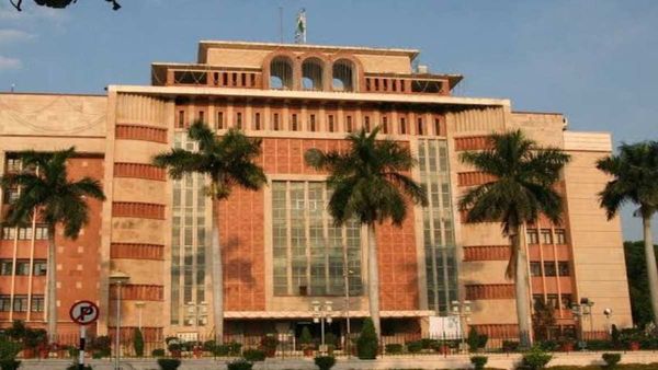 उत्कृष्ट कार्य करने वाले कर्मचारियों को मिलेगा ₹1 लाख का पुरस्कार, चतुर्थ श्रेणी को देवी प्रसाद शर्मा सम्मान