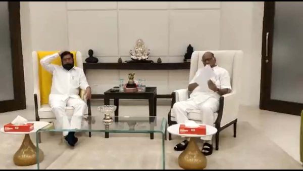 CM Eknath Shinde Sharad Pawar से मिलने उनके आवास पहुंचे, शिवसेना-NCP की करीबी की अटकलें!