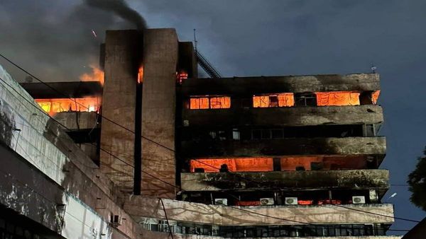 Bhopal: सतपुड़ा भवन में 'अग्नि तांडव' जारी, CM शिवराज ने जांच के लिए गठित की कमेटी, आग बुझाने मंगाए हेलीकाप्टर