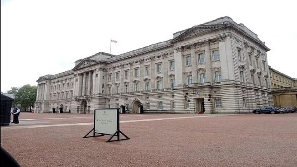 ये हैं दुनिया के 10 सबसे महंगे घर, जानें मुकेश अंबानी का Antilia कितने नंबर पर