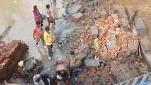 Maharashtra: पालघर में बिल्डिंग का मलबा गिरने से 3 की मौत, दो की हालत गंभीर
