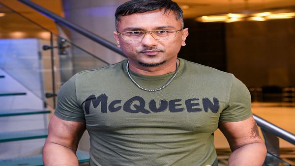 हनी सिंह को जान से मारने की धमकी मामले में जांच में जुटी दिल्ली पुलिस की स्पेशल सेल, इन धाराओं में केस दर्ज