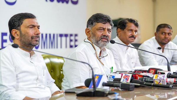 कर्नाटक विधान परिषद उपचुनाव: कांग्रेस ने जारी की तीन उम्मीदवारों की लिस्ट, जगदीश शेट्टार को बनाया प्रत्याशी