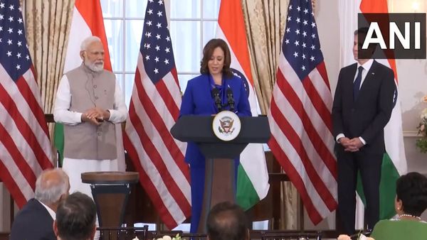 'भारत निर्मीत टीके से बची लोगों की जान', कमला हैरिस ने ग्लोबल लीडरशिप के लिए पीएम मोदी को दिया धन्यवाद
