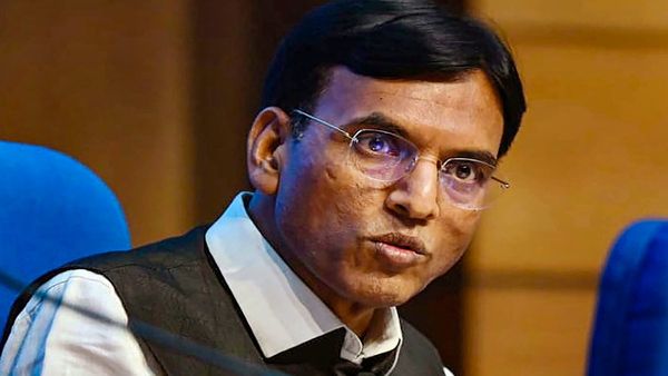 Heat Wave: गर्मी से हाल बेहाल, यूपी और बिहार में तैनात होंगे हेल्थ एक्सपर्ट, जानिए मंडाविया ने क्या- क्या कहा?