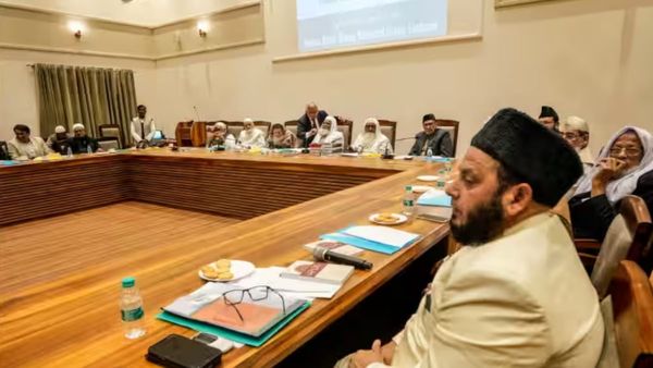 Uniform Civil Code: पीएम मोदी के बयान के बाद मुस्लिम लॉ बोर्ड की बैठक, तैयार करेंगे ड्रॉफ्ट