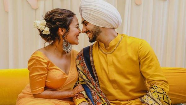 नेहा कक्कड़- रोहनप्रीत की शादी पर संकट तो नहीं! फैंस ने किए सवाल, कैसे दोनों को हुआ था प्यार?