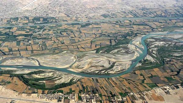 Afghanistan Iran Clash: पानी के लिए लड़ रहे अफगानिस्तान और ईरान, क्या है हेलमंद नदी विवाद