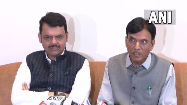 'स्वास्थ्य क्षेत्र में महाराष्ट्र को मिलेगी हर संभव मदद', देवेंद्र फडणवीस की मौजूदगी में बोले मनसुख मंडाविया