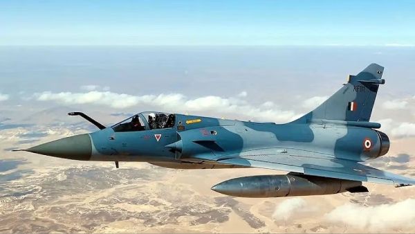 Purvanchal Expressway: भारतीय वायुसेना के लड़ाकू विमानों ने पूर्वांचल एक्सप्रेस-वे पर दिखाया अपना दम