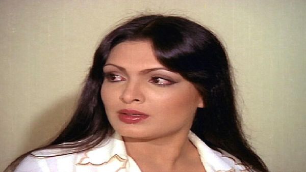 तीन मर्दों के साथ था परवीन बॉबी का अफेयर, बेहद दर्दनाक हुई थी मौत, बॉडी लेने तक नहीं आए थे घरवाले
