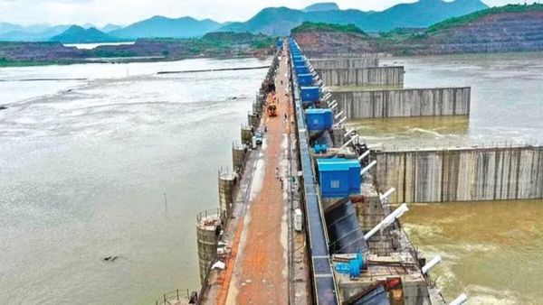 आंध्र प्रदेश सरकार ने पोलावरम के लिए केंद्र से 17,144 करोड़ रुपये मांगे