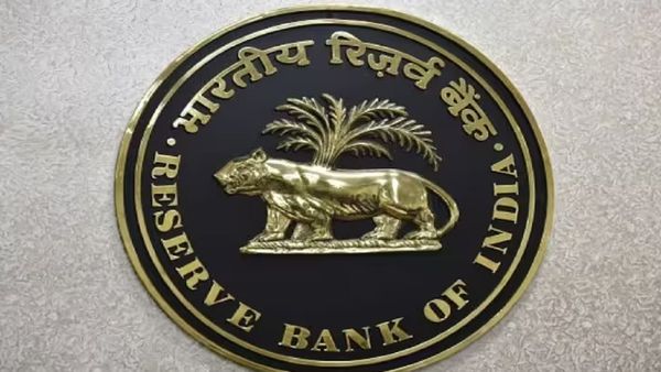 RBI Penalty: रिजर्व बैंक ने इन 3 बड़े बैंकों पर लगाया भारी जुर्माना, इस वजह से हुई कार्रवाई