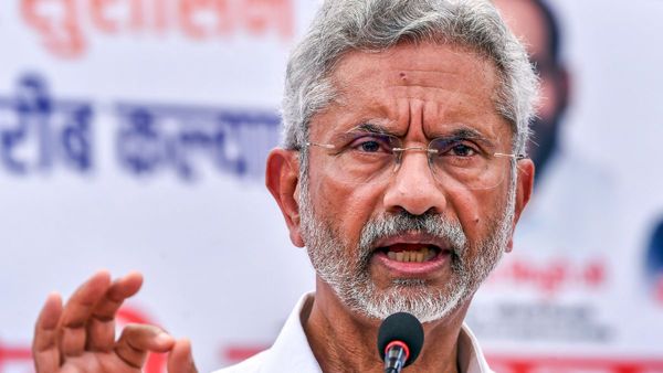 ब्रिटेन पर फिर बरसे एस जयशंकर, विराट कोहली से तुलना पर कहा- ‘बाउंसर फेंकोगे तो पुल शॉट मारूंगा’
